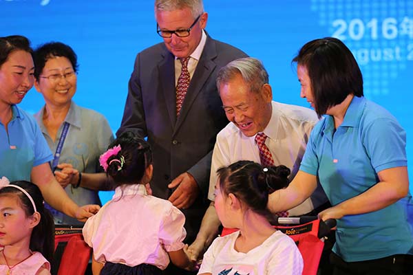 李振吉在世界中联小儿脑瘫专业委员会成立大会上的讲话